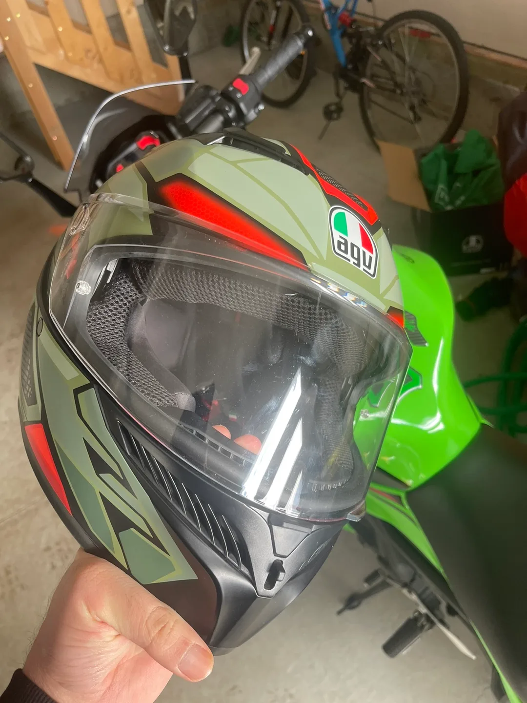 AGV K3 Dot Helmet - Size Large image indicator(3)