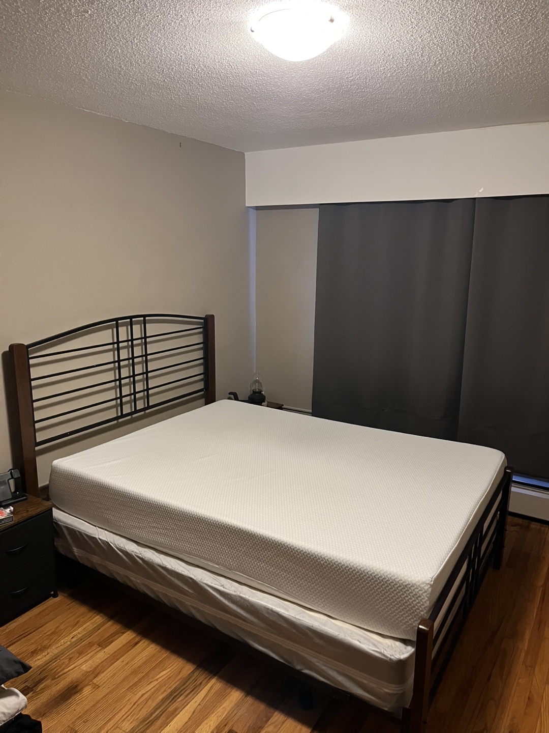 Queen Size Bed Frame with Mattress - photo 2