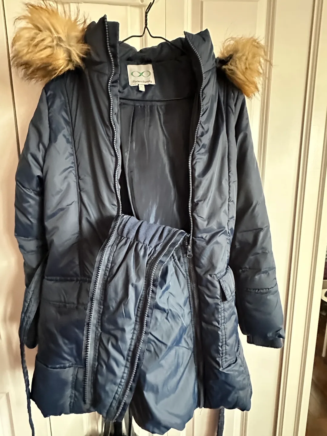 Maternity Puffer Jacket image indicator(3)