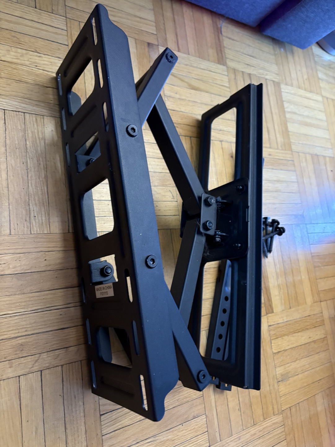 Perlesmith PSMFK4 Medium Full-Motion TV Wall Mount - photo 3