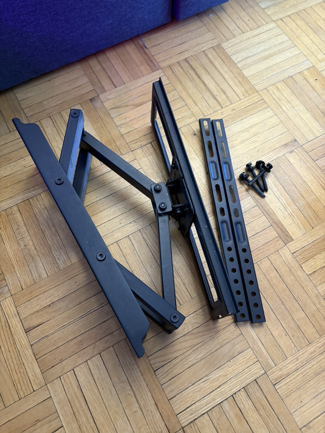 Perlesmith PSMFK4 Medium Full-Motion TV Wall Mount