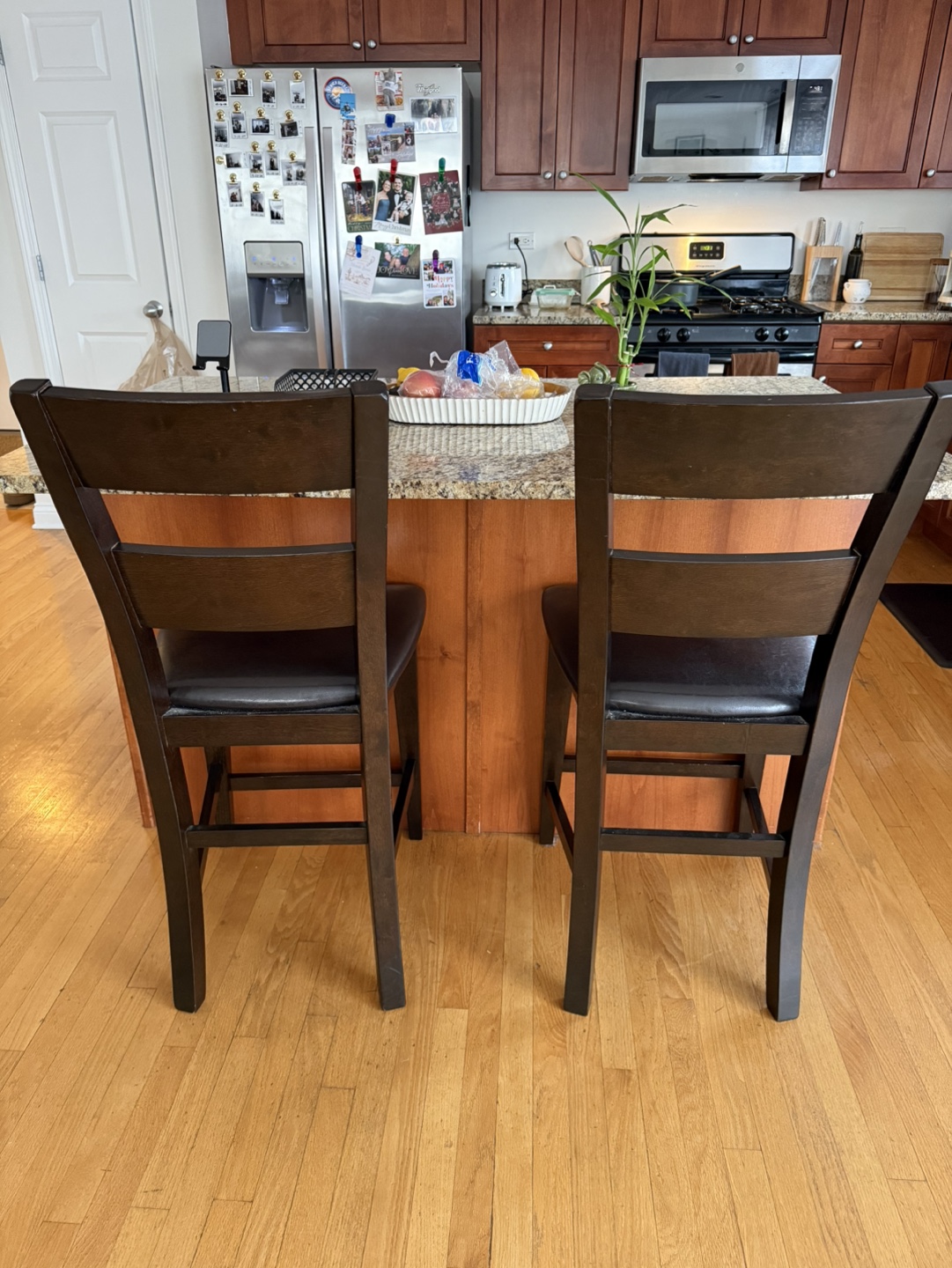 3 Bar Stools - photo 2