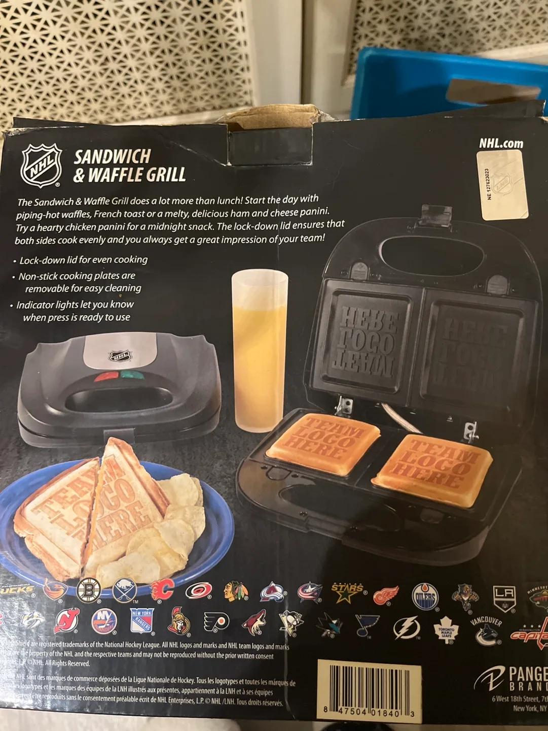 NHL Sandwich & Waffle Grill - Stainless Steel Series image indicator(2)