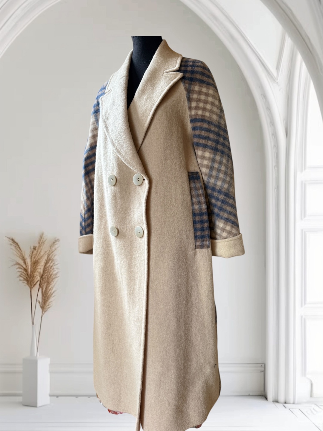 Unique Two-Tone Double-Breasted Wool Coat - photo 2