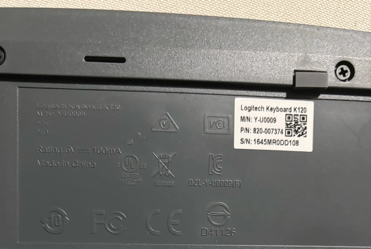 Logitech K120 Wired Keyboard image indicator(3)