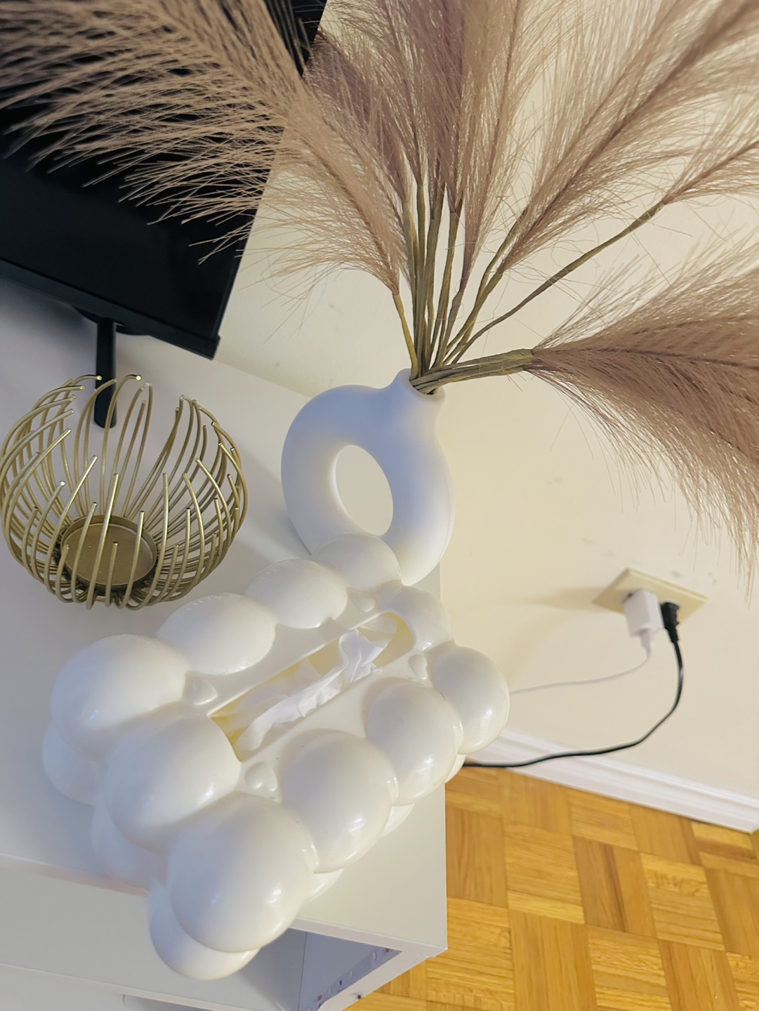 White Bubble Tissue Box Cover