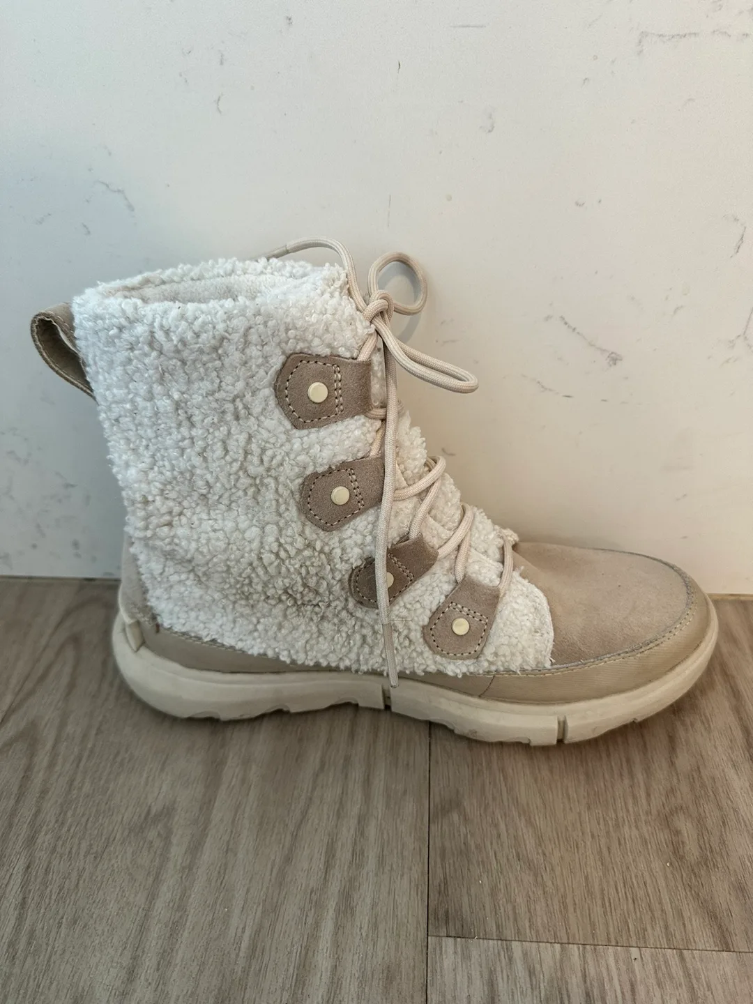 Sorel Shearling Boots image indicator(8)