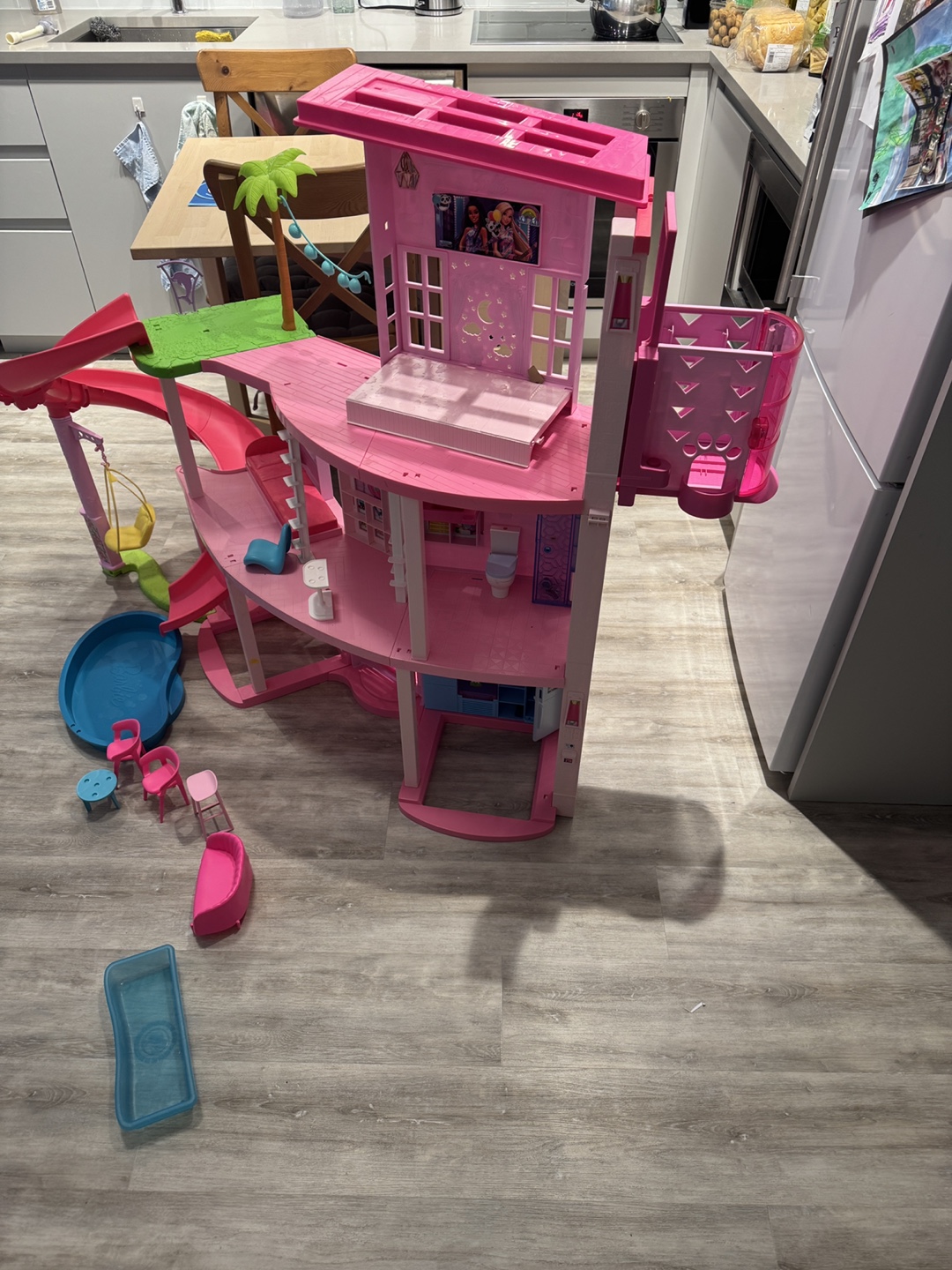 Barbie Dreamhouse with Pool and Slides - photo 4