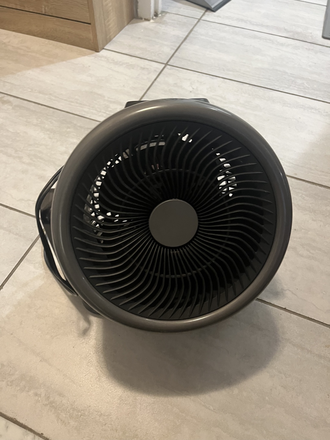 Pelonis 1500-Watt Ceramic Heater - photo 2