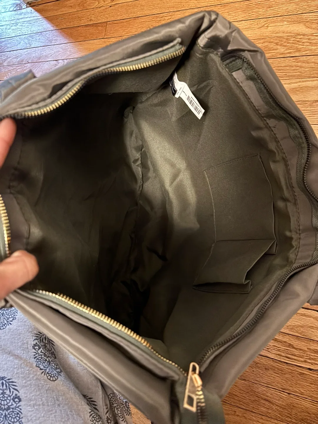 New unused Olive Green Quilted Tote Bag 🥕 image indicator(3)