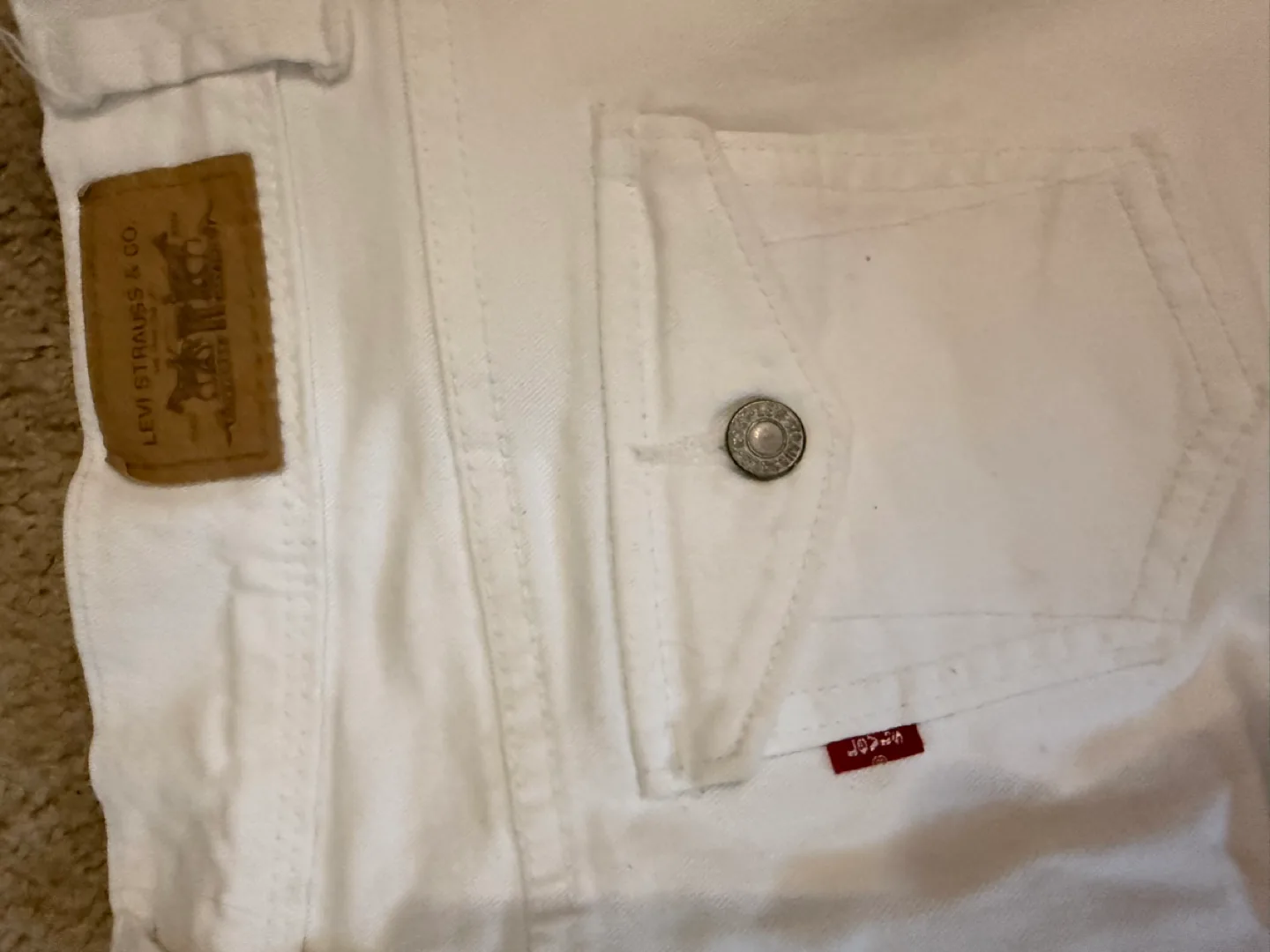 Levi's 515 White Denim Shorts Size 10P image indicator(6)