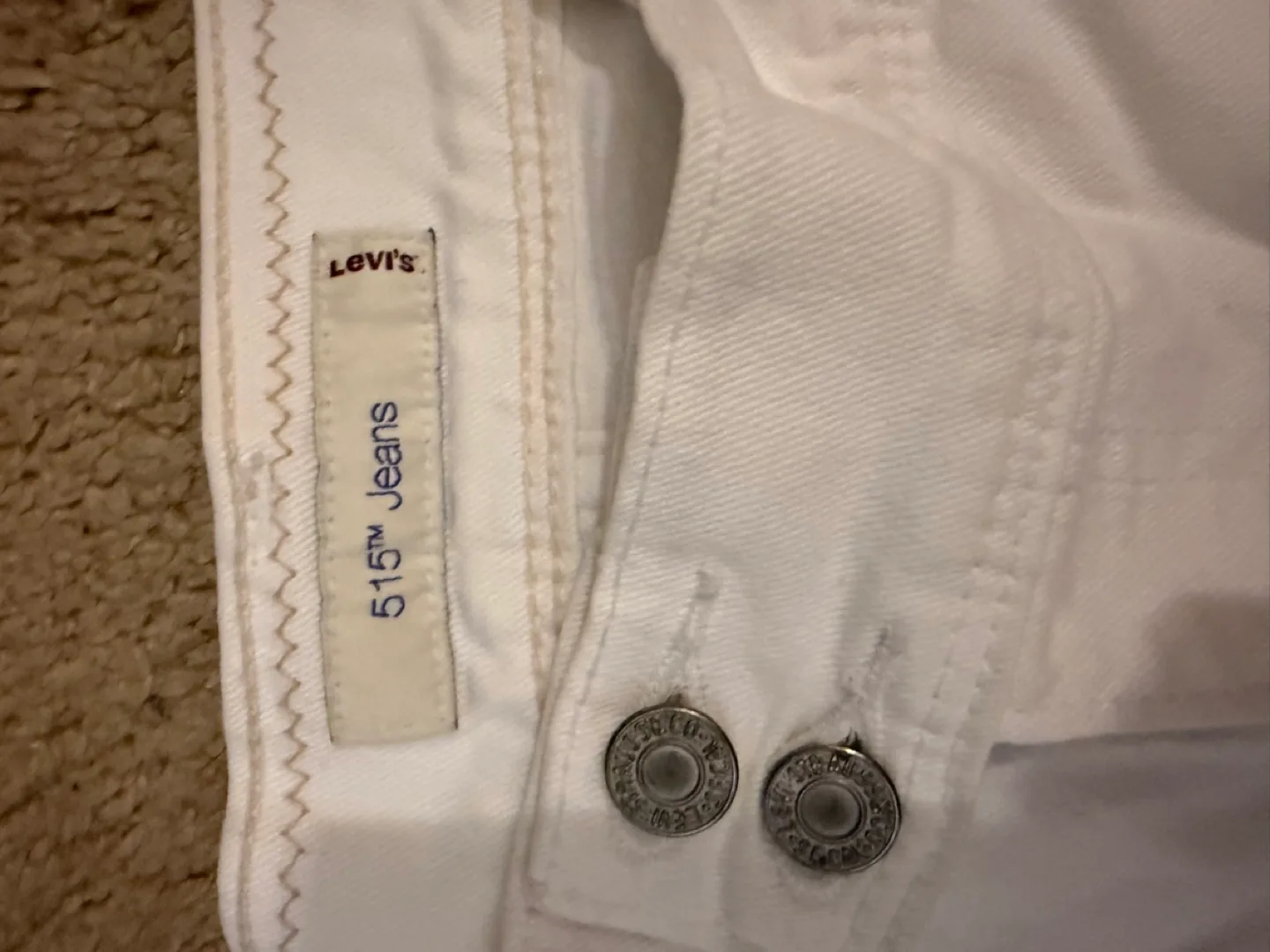 Levi's 515 White Denim Shorts Size 10P image indicator(3)