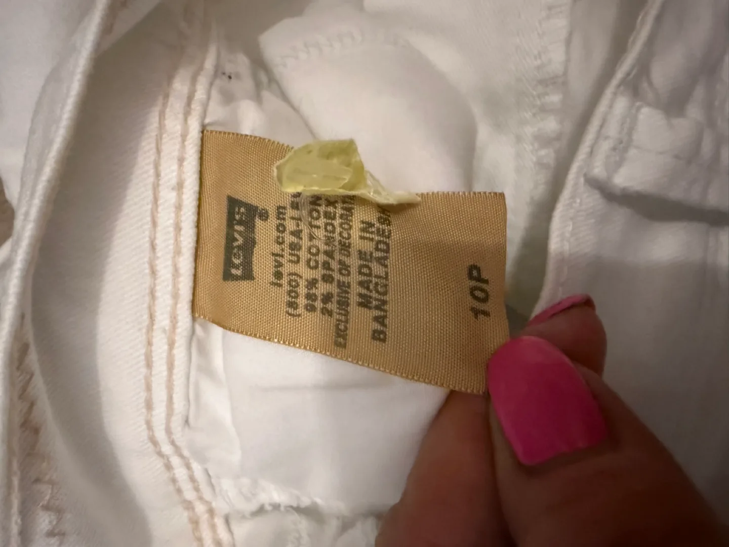 Levi's 515 White Denim Shorts Size 10P image indicator(4)