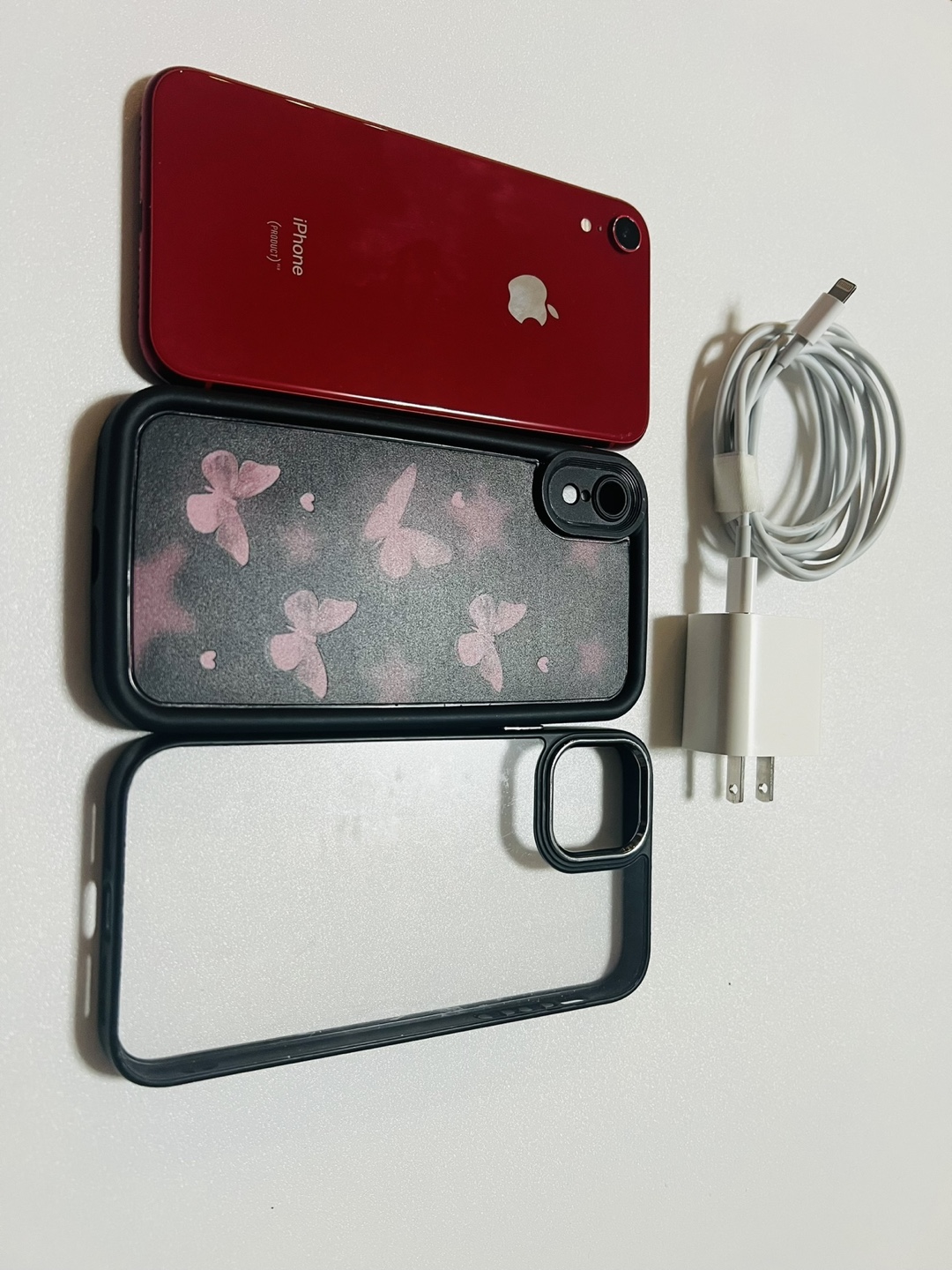 iPhone XR  … RED - 85% Battery Health + Accessories - photo 2