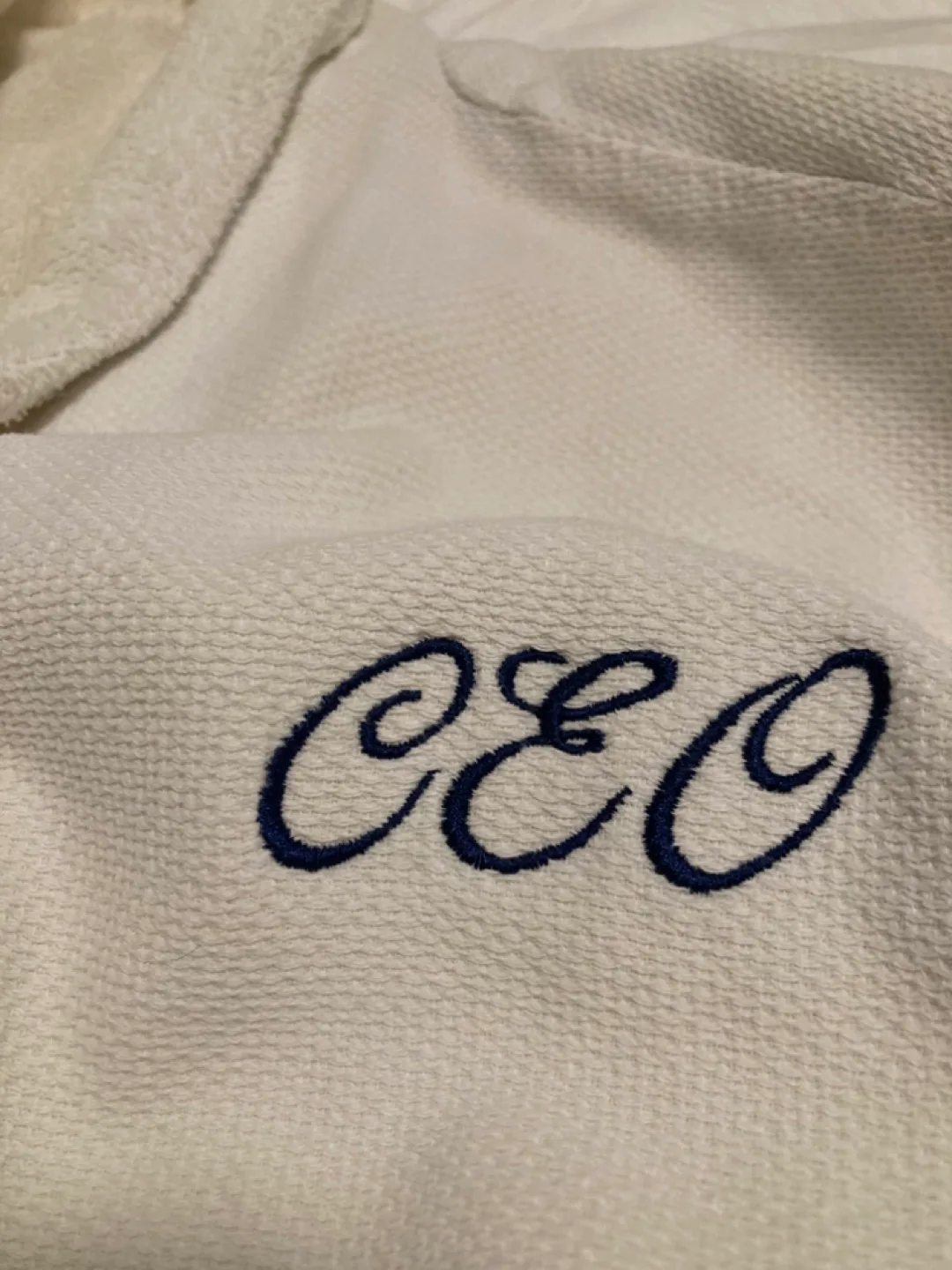 Pottery Barn CEO Embroidered White Bathrobe image indicator(2)