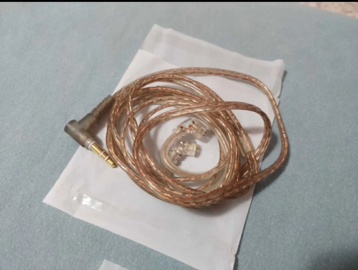 CCA CRA White In-ear Earphone IEM image indicator(4)