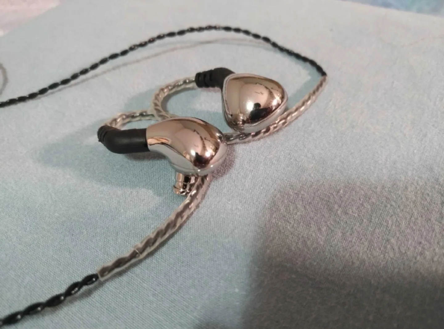 BLON BL-03 Silver In-ear Earphone IEM image indicator(4)