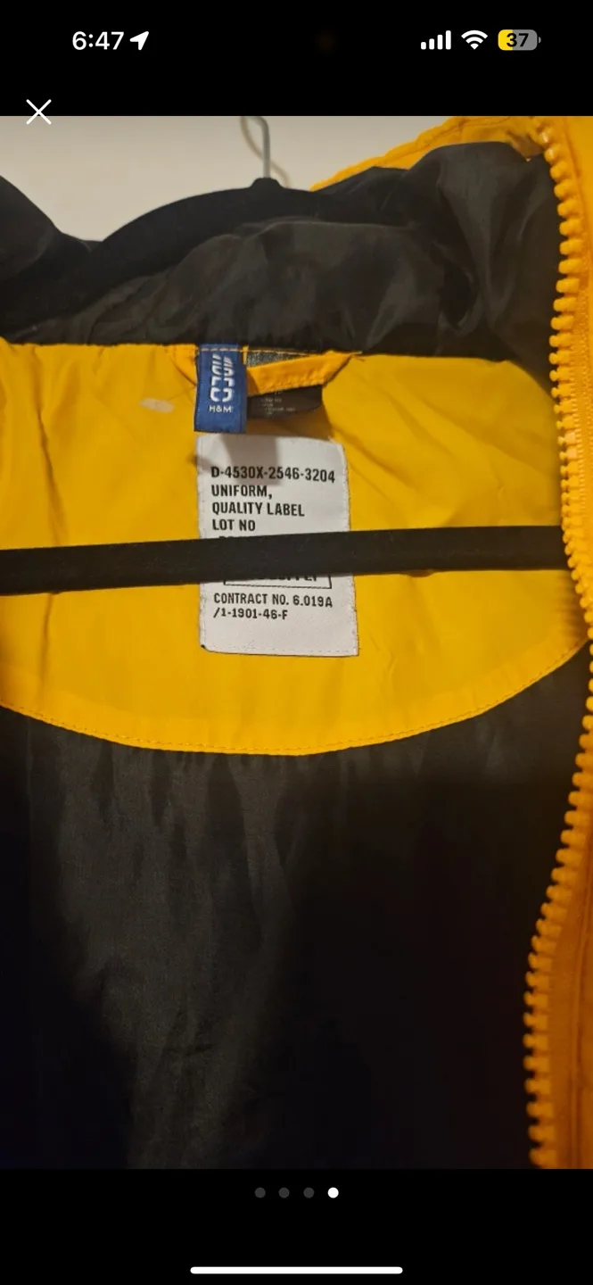 Women’s Yellow Puffer Jacket - Size S image indicator(2)