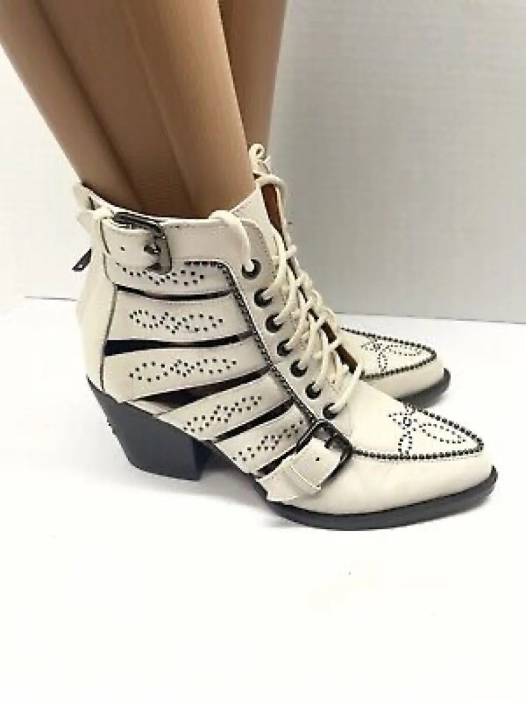 🥕Original Coach Brand New Leather Cut-Out Ankle Boots image indicator(3)