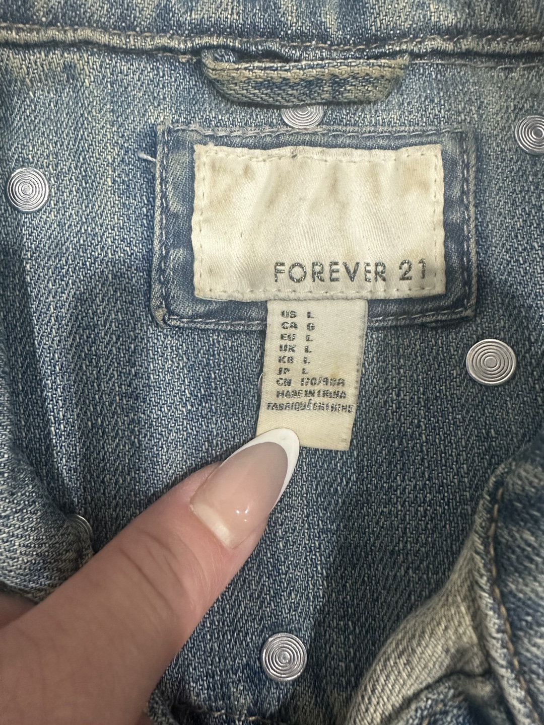 Forever 21 Light Wash Denim Jacket with Studs - photo 3