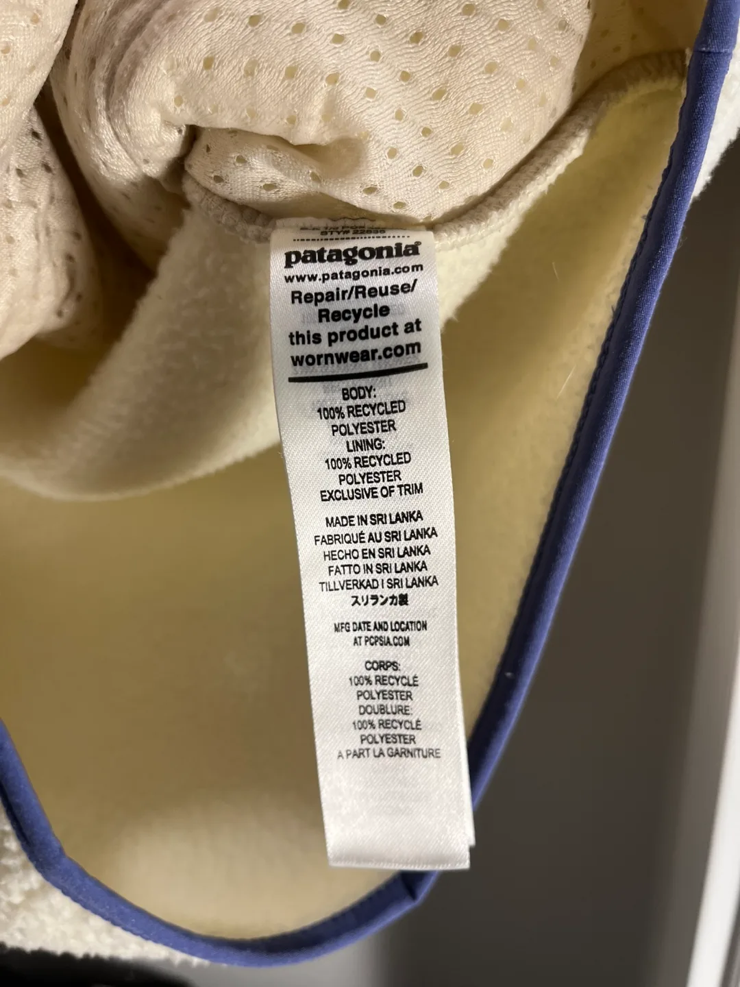 Patagonia Women's Retro Pile Fleece Marsupial Pullover image indicator(4)