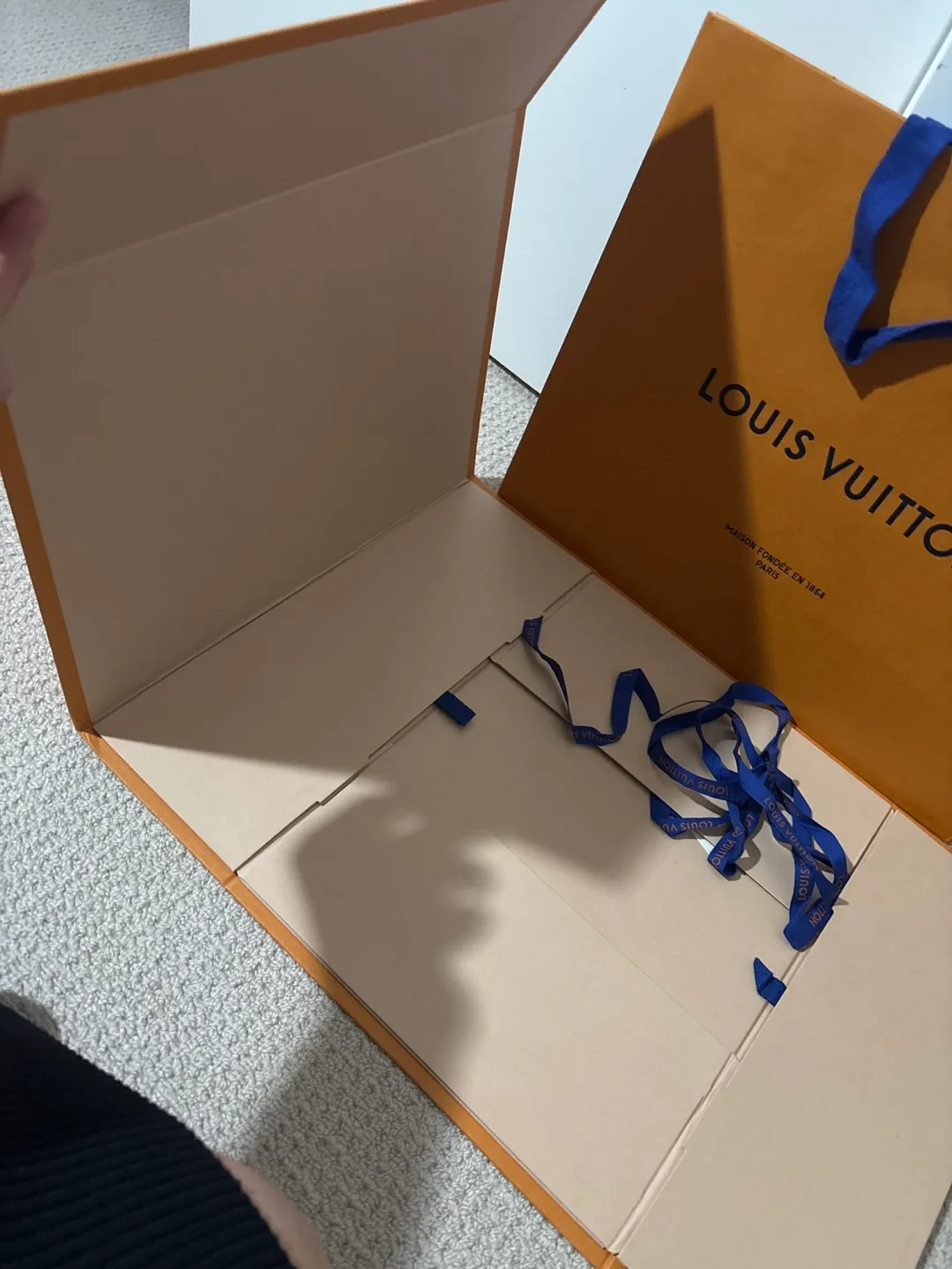 Louis Vuitton Gift Box and Shopping Bag image indicator(2)