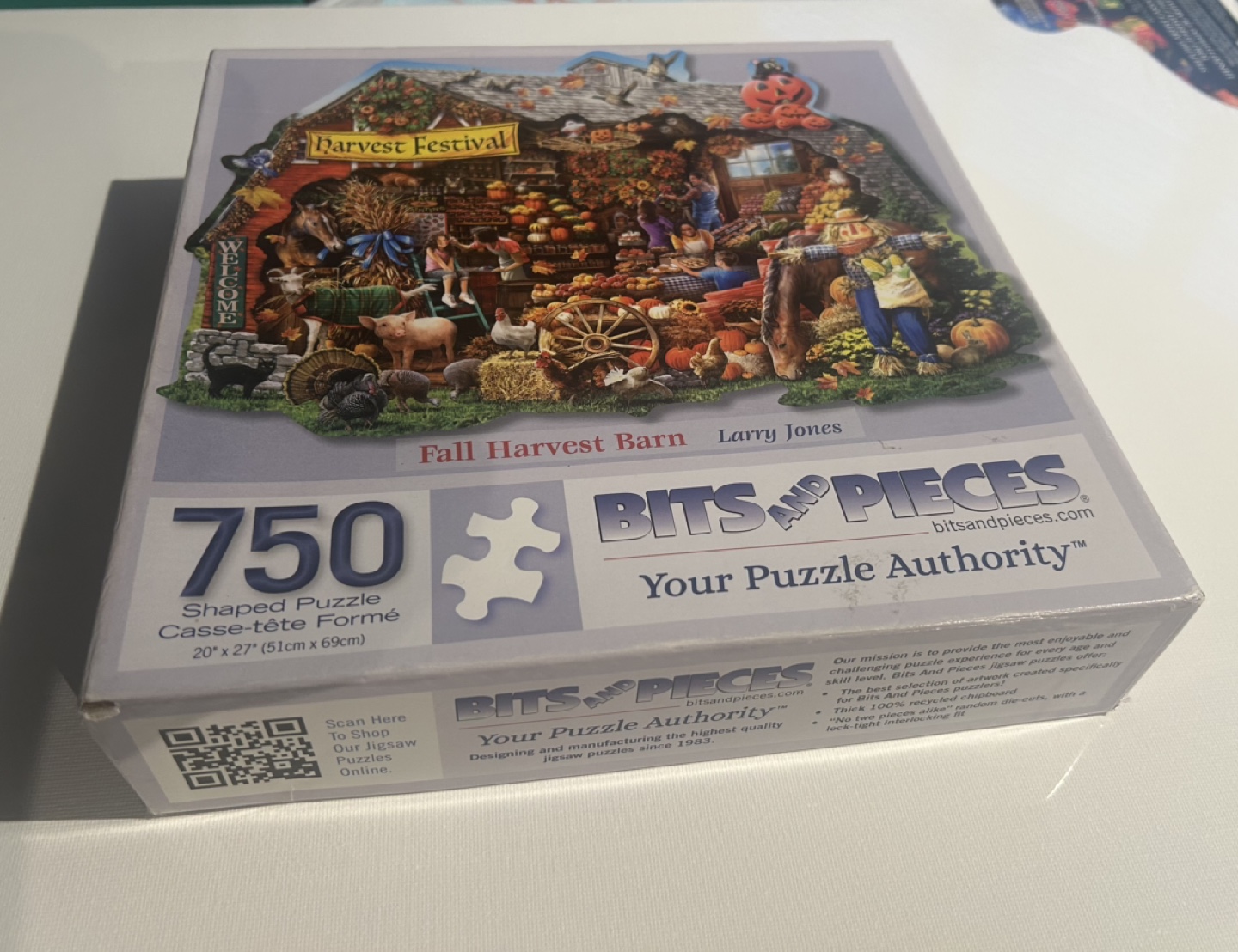 Bits and Pieces 750-Piece Shaped Fall Harvest Barn Puzzle