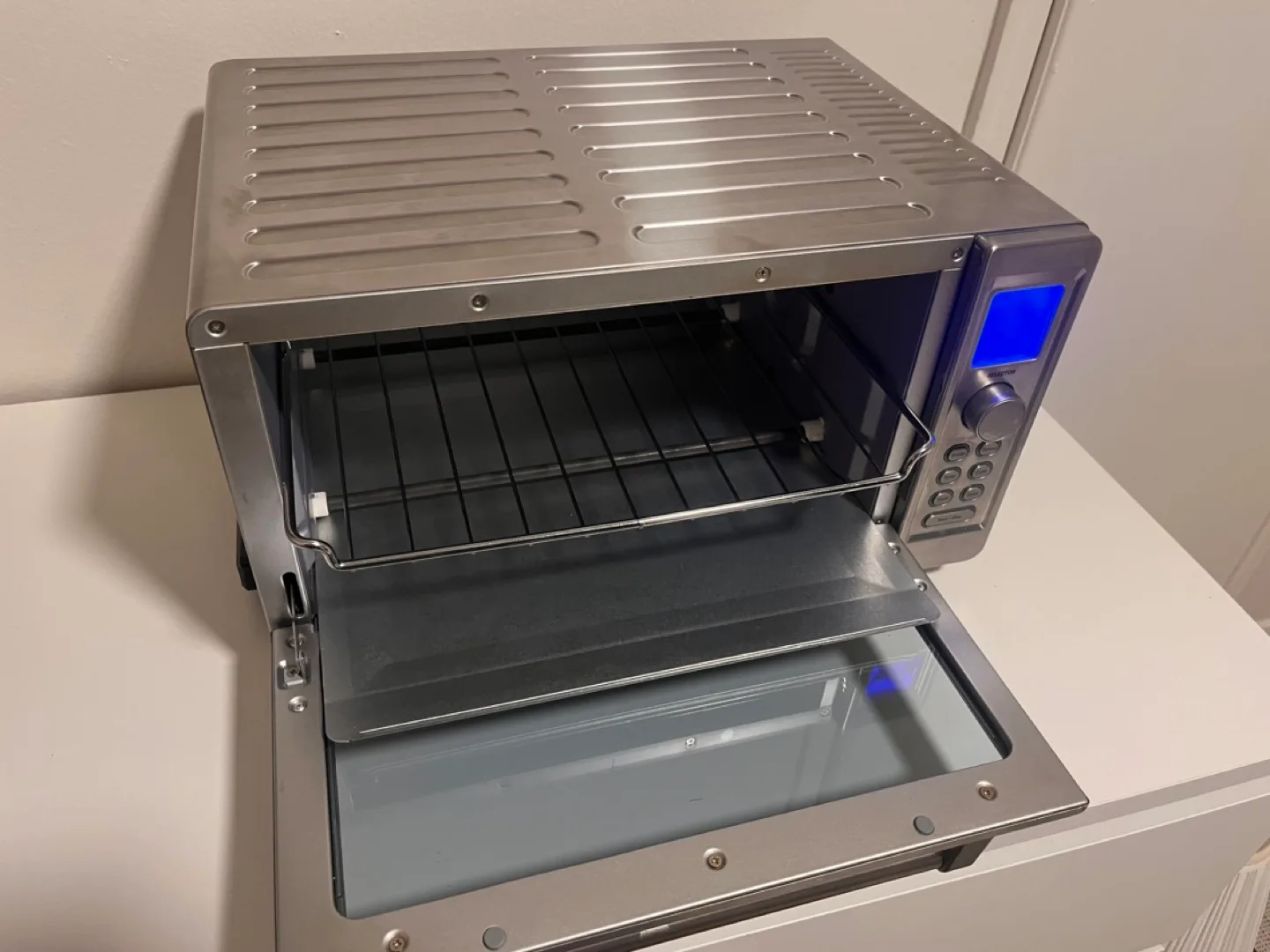 Cuisinart Deluxe Convection Toaster Oven Broiler thumbnail