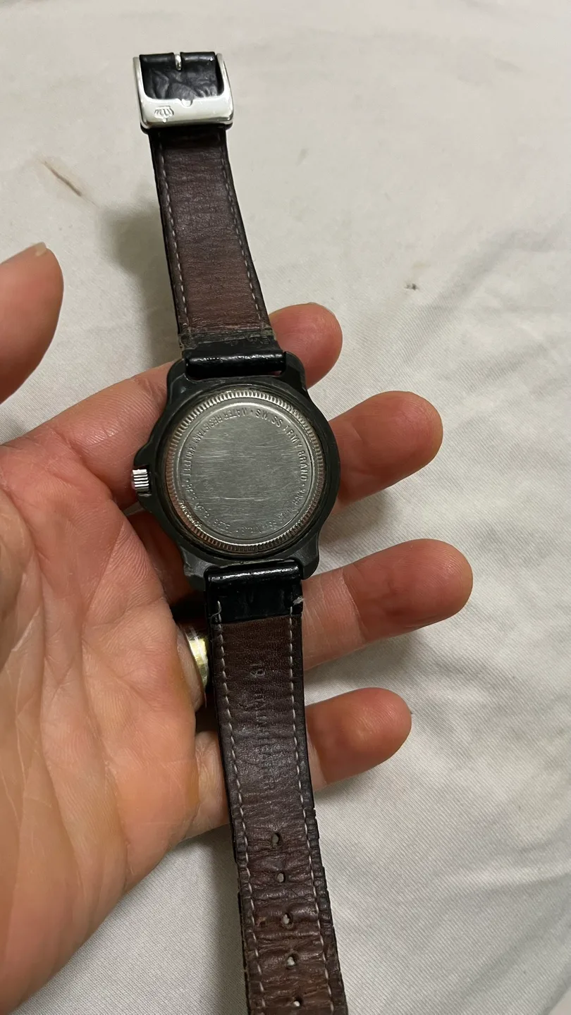 Vintage Swiss Army Watch image indicator(3)