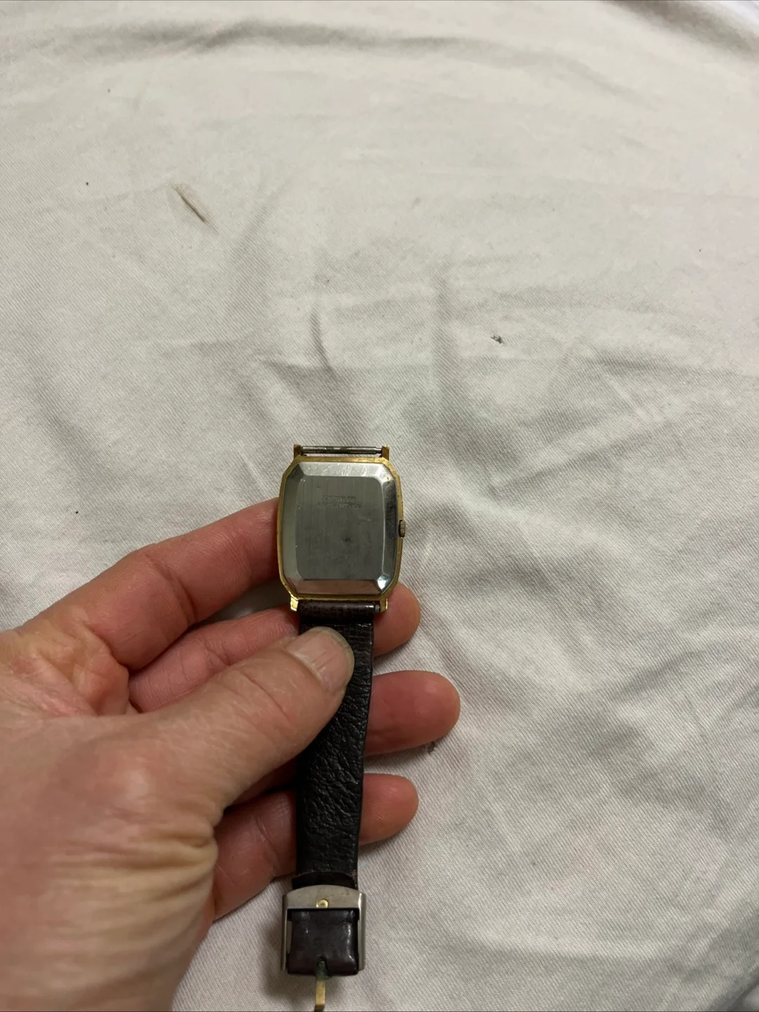 Vintage Wittanuer Geneva Quartz Watch image indicator(2)