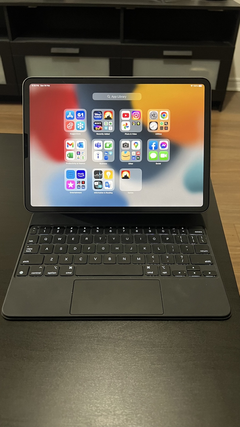 iPad Pro 11-inch (3rd generation) with Magic Keyboard - photo 2