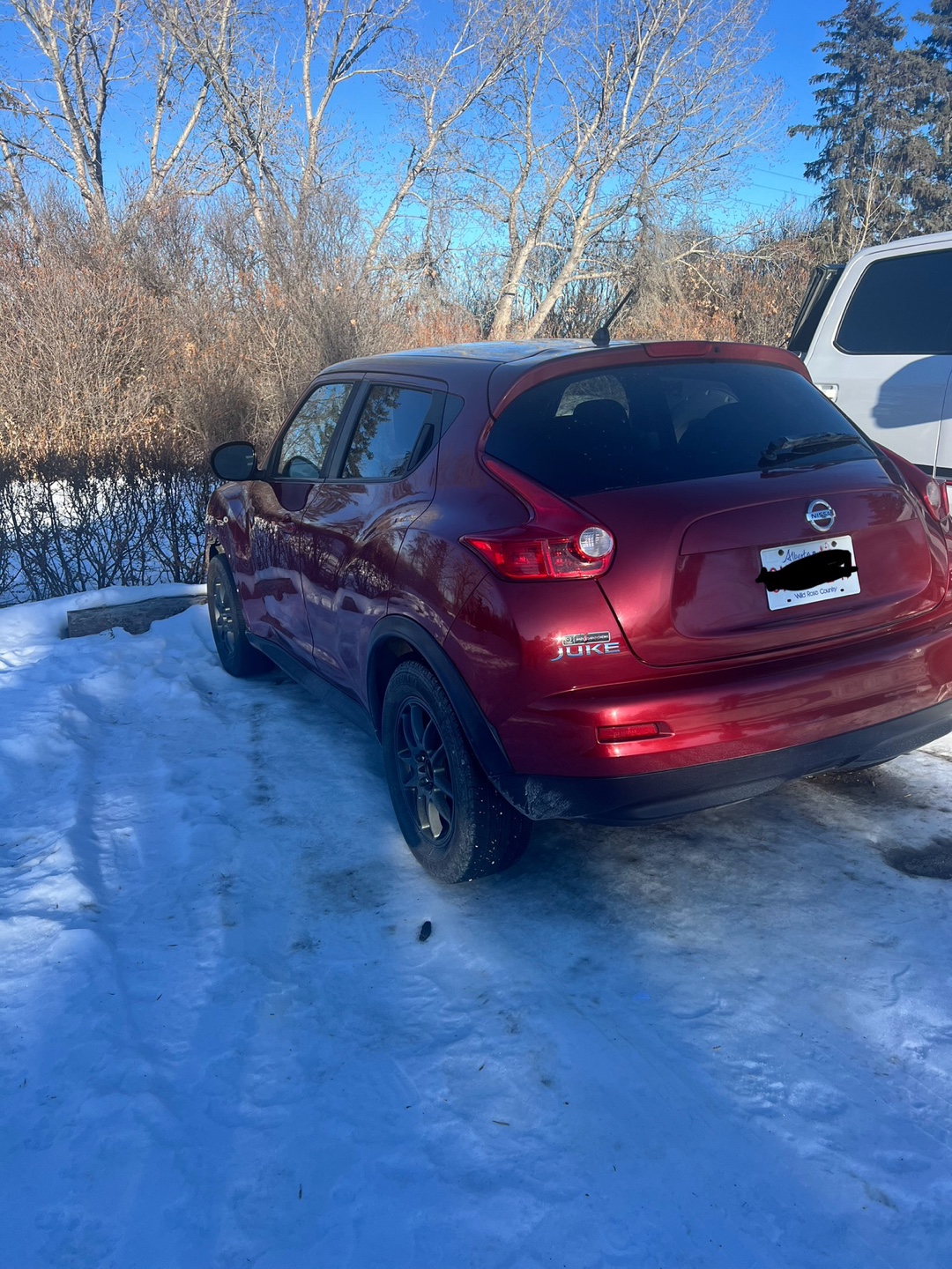 2012 Nissan Juke - Red - photo 2
