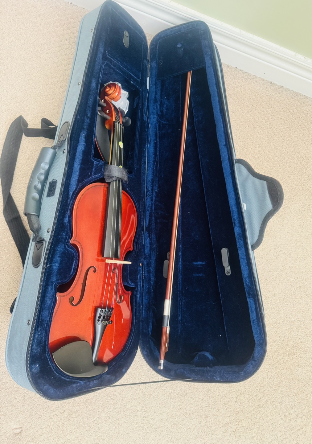 Eastar Violin with Case and Bow - photo 2