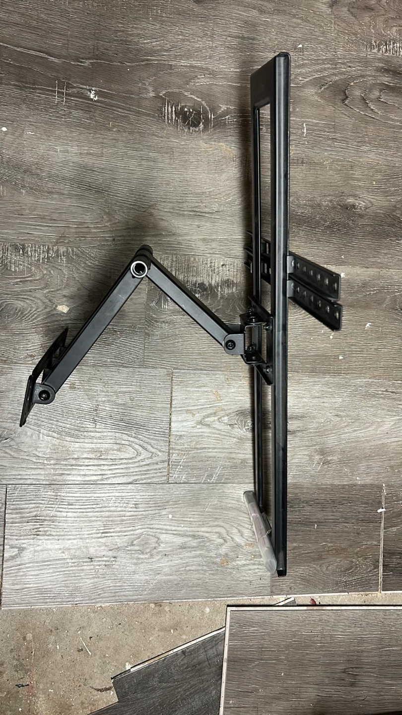 AVF Group Full Motion TV Wall Mount - Model RAL60-F - photo 4