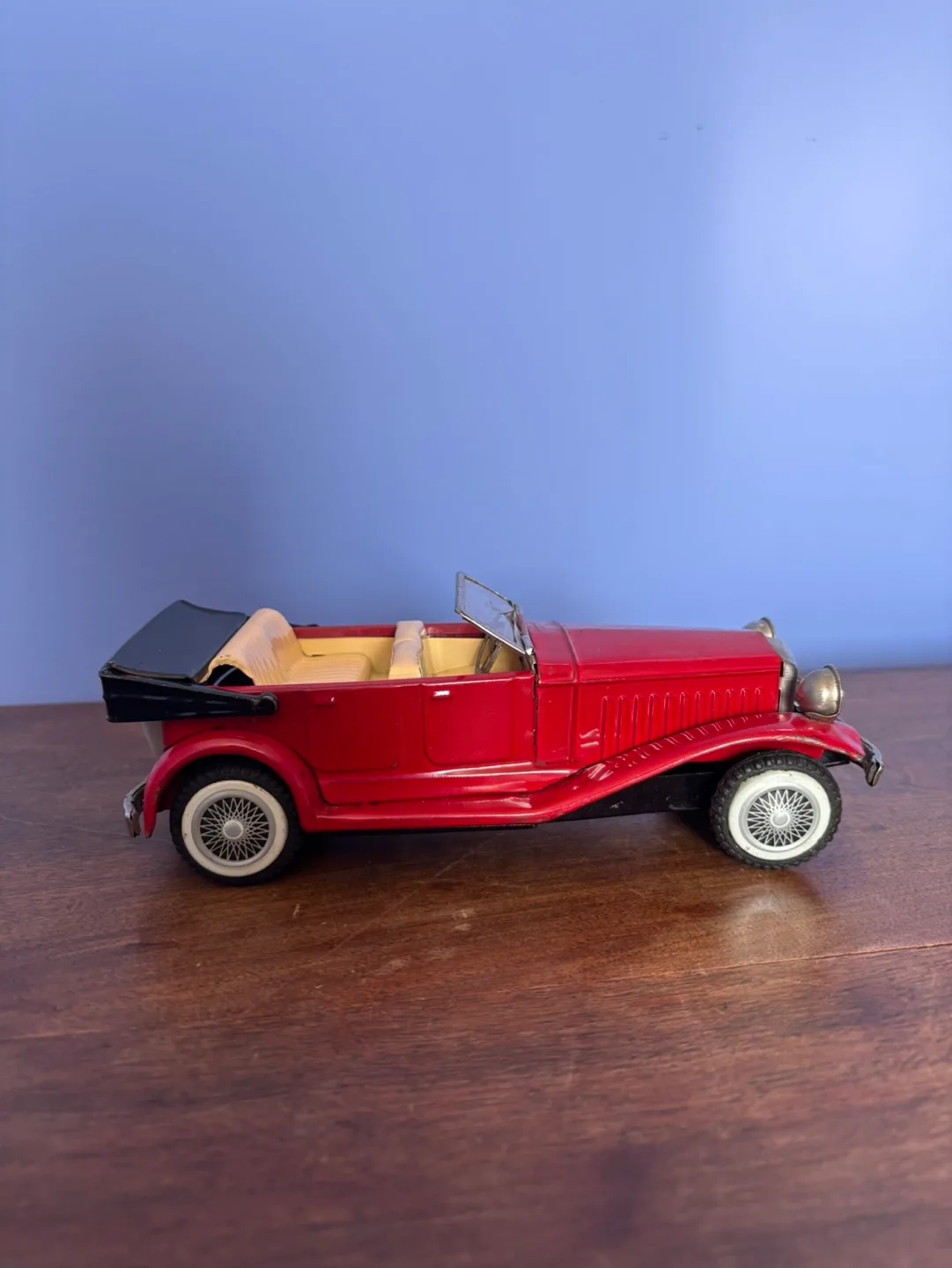 Vintage SSS international antique friction toy car image indicator(2)