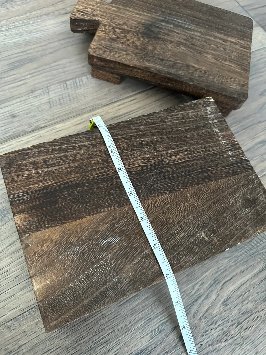 Set of Two Dark Brown Wooden Serving Trays 🥕 image indicator(7)