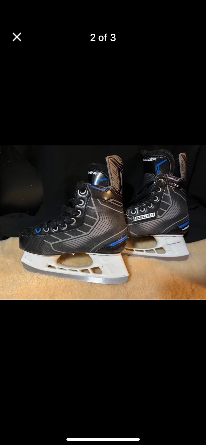 Youth size 4 Bauer ice skates - photo 2