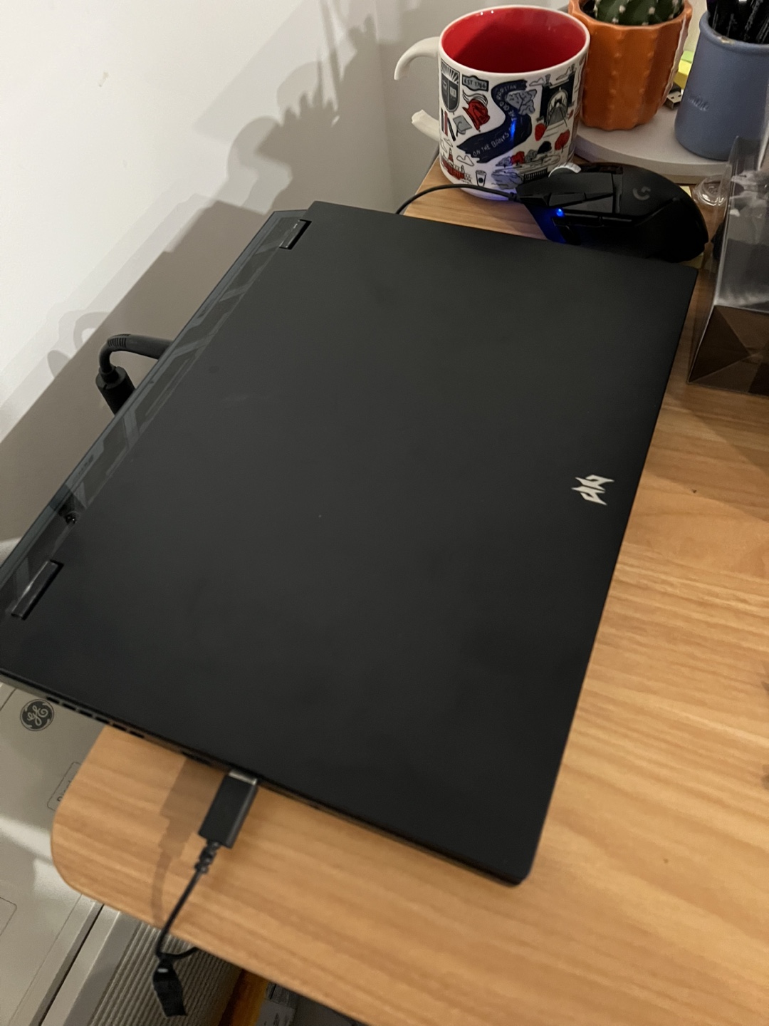 Acer Predator 4080 PH16 Gaming Laptop - photo 3