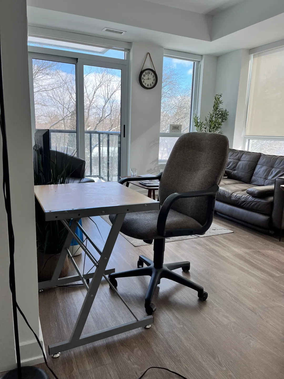 Compact Work Setup – Sturdy Desk, Comfy Chair & IKEA Lamp image indicator(5)