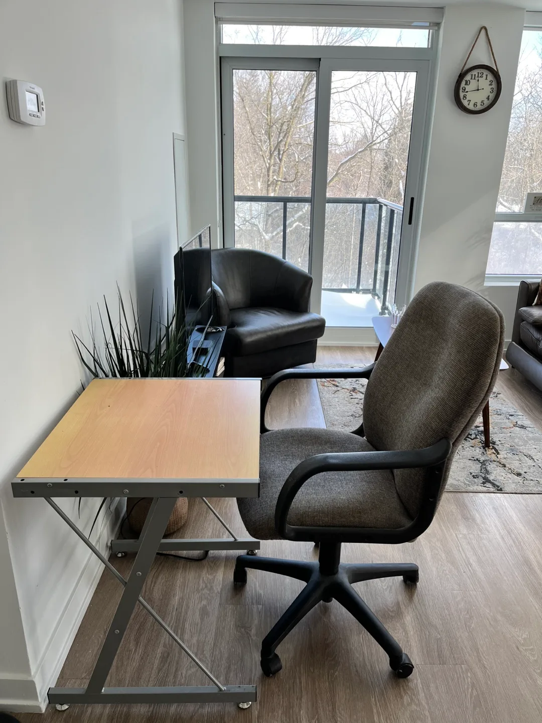 Compact Work Setup – Sturdy Desk, Comfy Chair & IKEA Lamp image indicator(2)