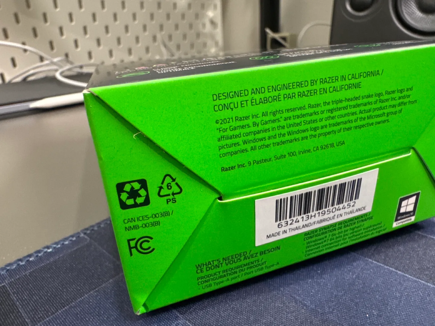 Razer DeathAdder Essential Wired Gaming Mouse image indicator(4)