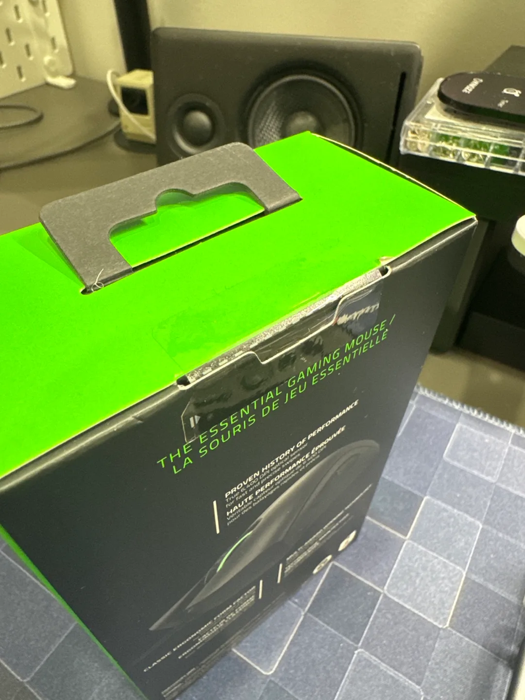 Razer DeathAdder Essential Wired Gaming Mouse image indicator(3)