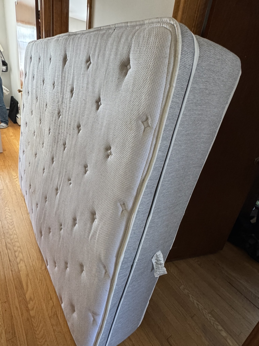 Double Mattress free pickup today