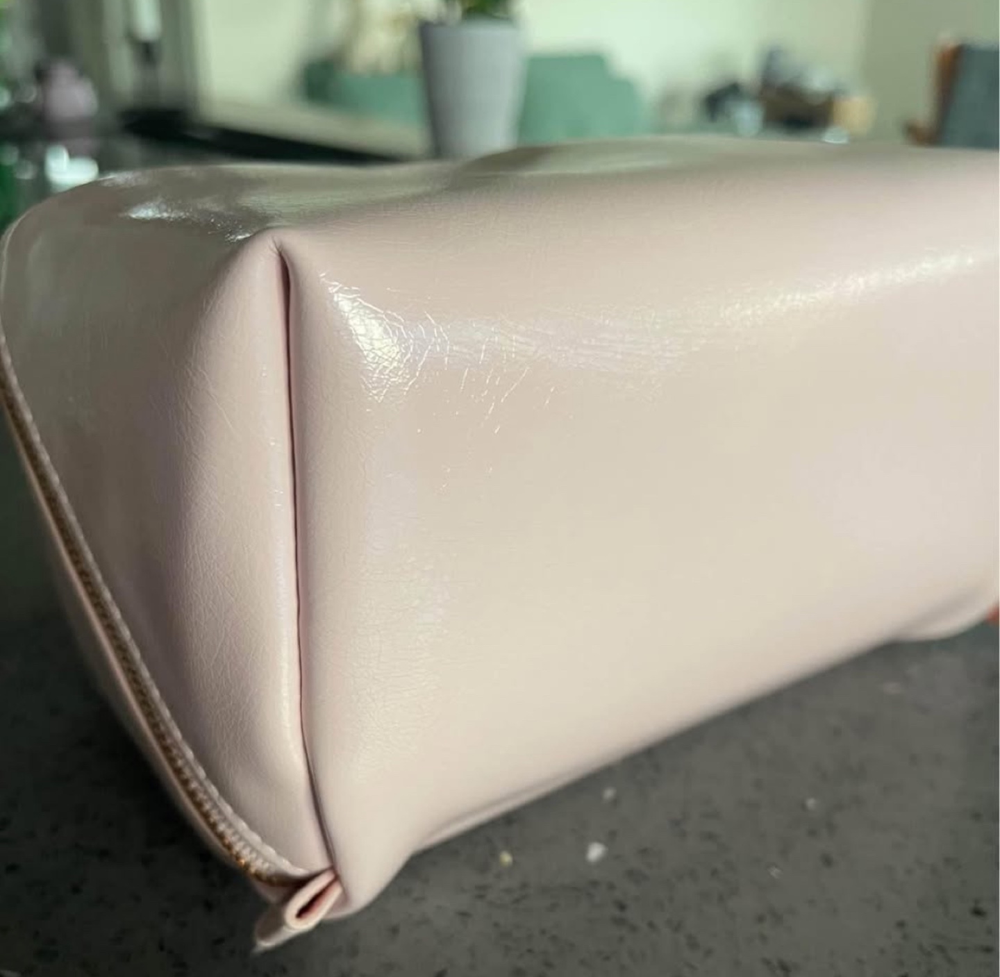Charlotte Tilbury Makeup Bag - photo 5