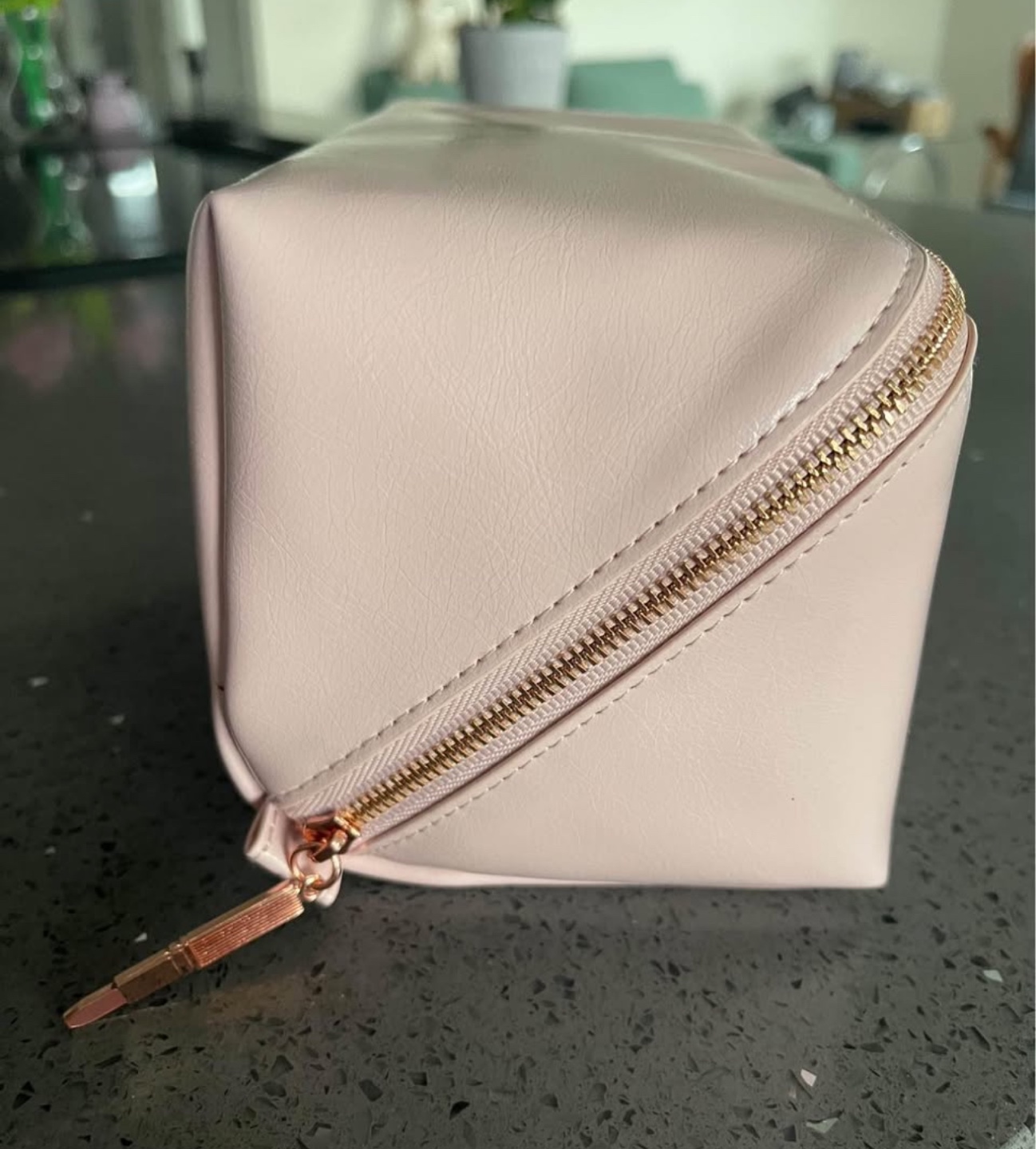 Charlotte Tilbury Makeup Bag - photo 4