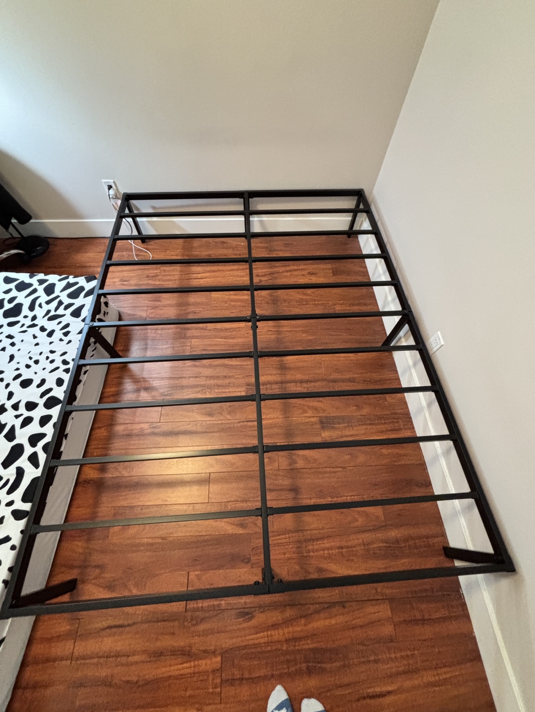 Queen Size Metal Bed Frame