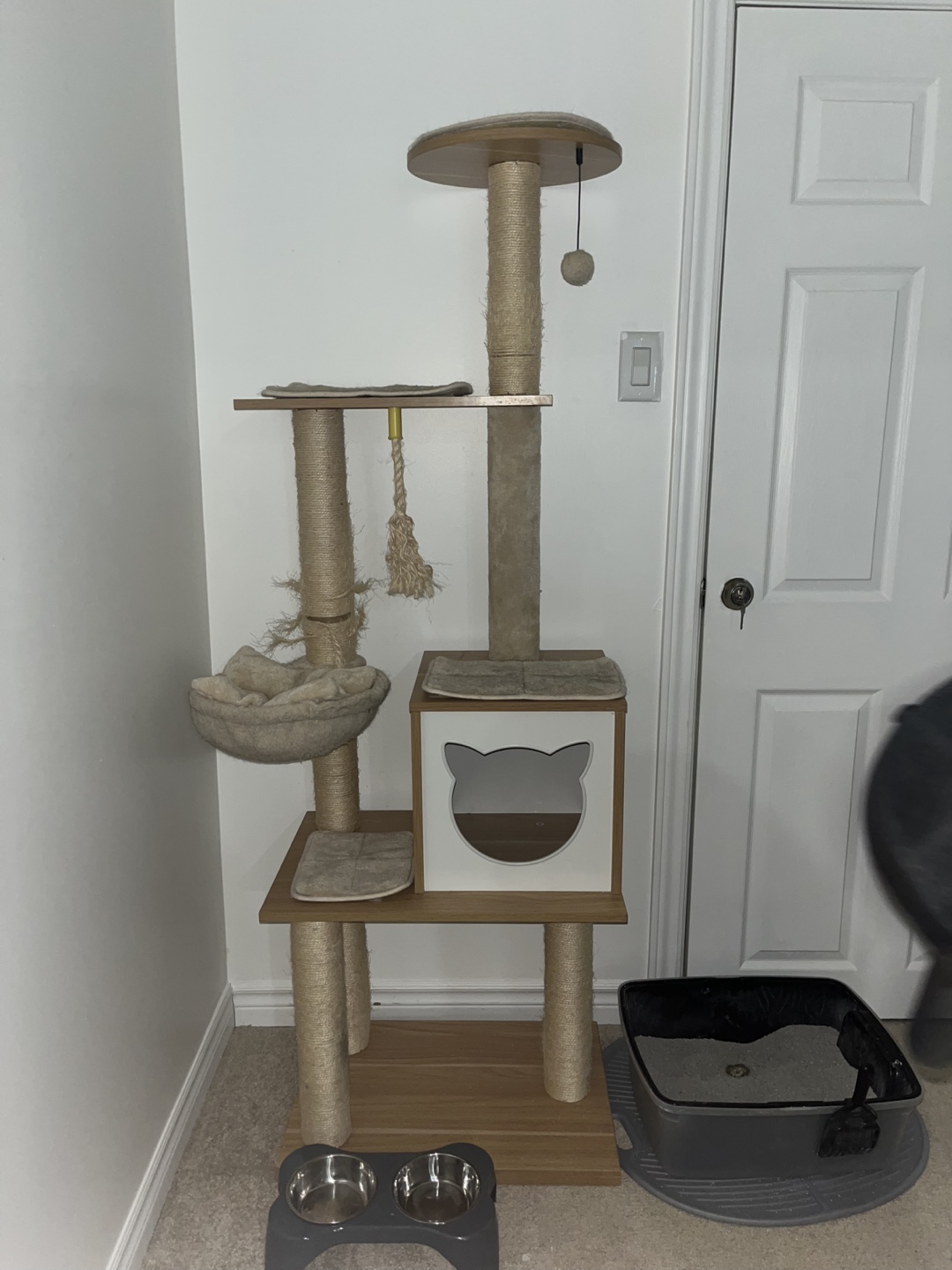 Cat Tree Condo with Sisal Posts and Scratching Pads