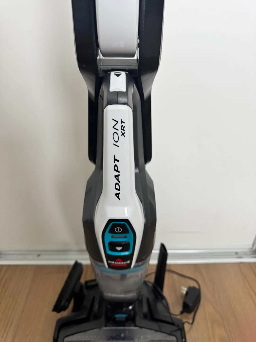 Bissell Lithium Ion Cordless Vacuum image indicator(3)