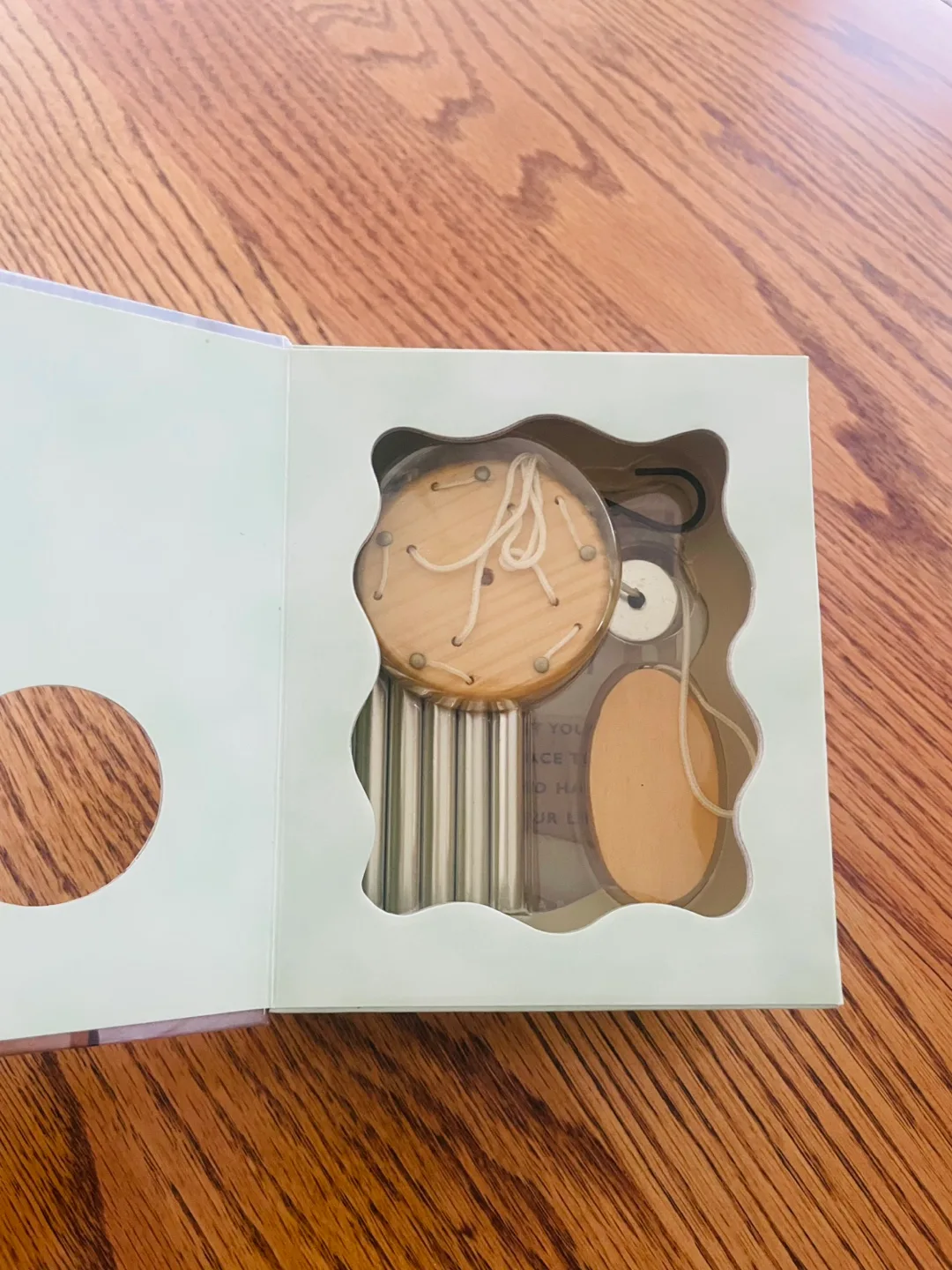 New! Feng Shui Wind Chimes Kit with Book image indicator(5)