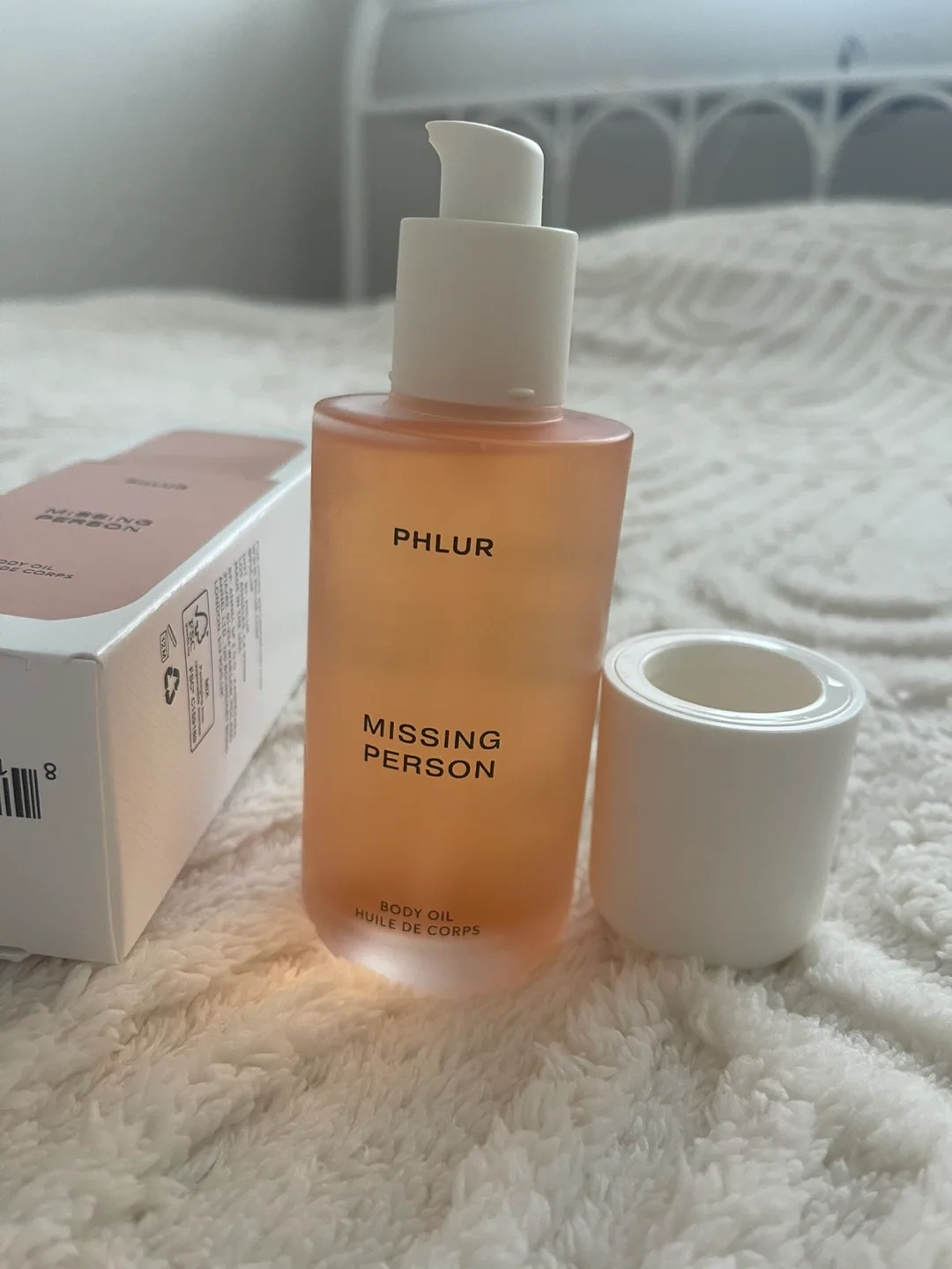 PHLUR Missing Person Body Oil - 4 fl oz - 120ml image indicator(2)